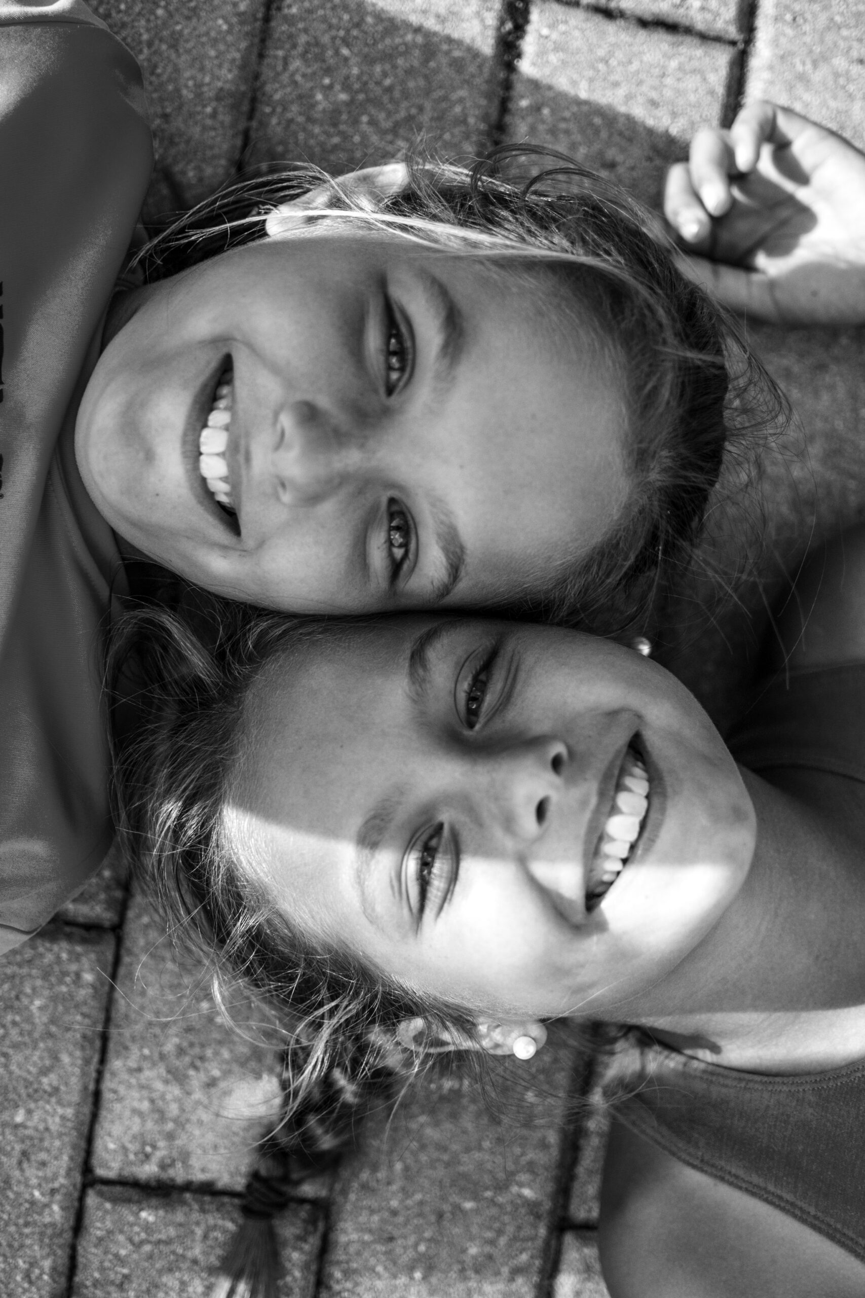 Twins, Portrait